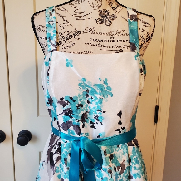 Jessica Howard Floral Dress - Picture 8 of 11